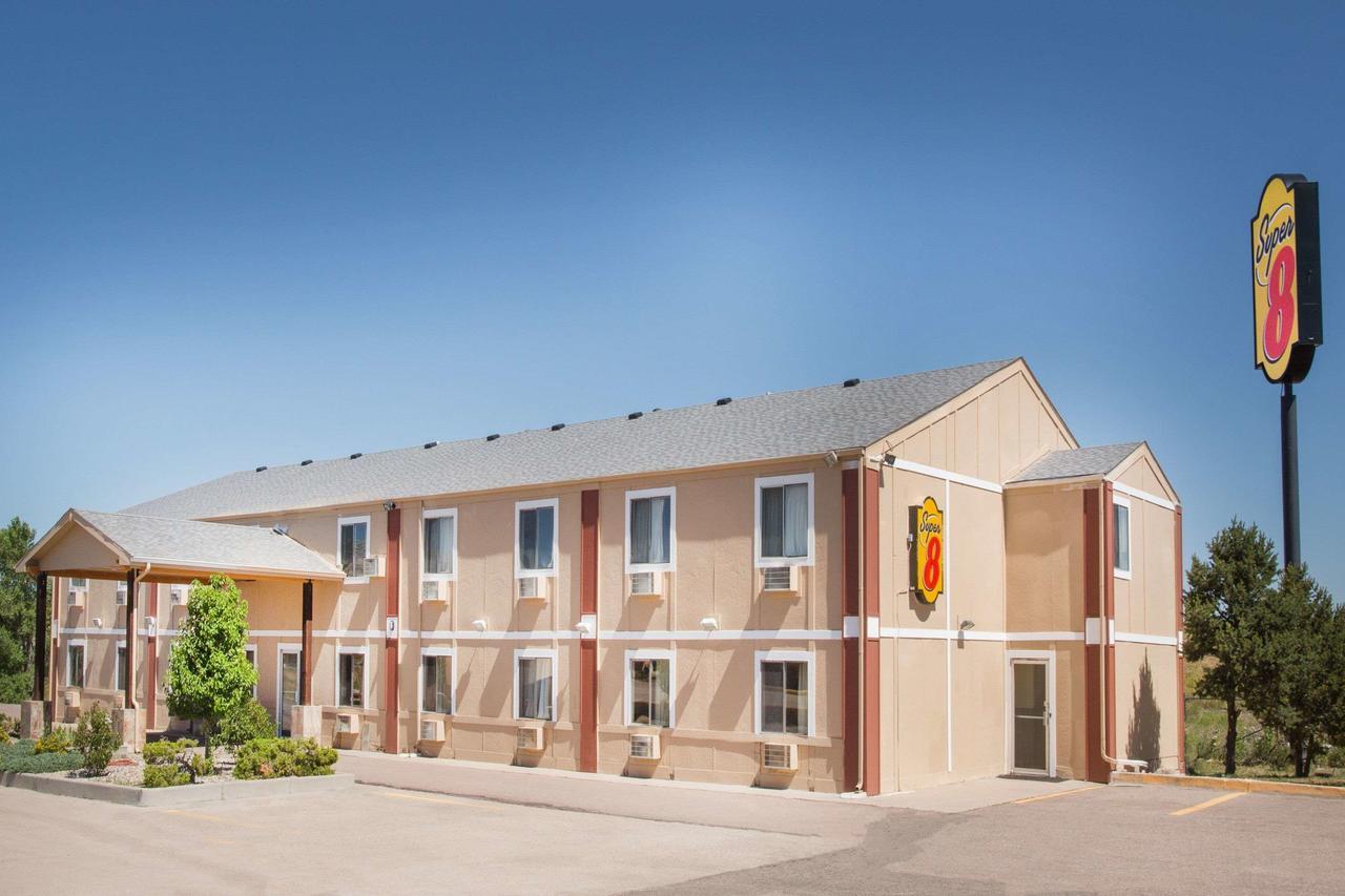 Super 8 By Wyndham Limon Hotel Ngoại thất bức ảnh